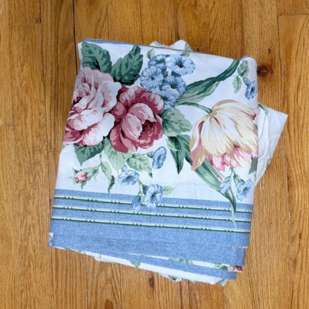 Vintage Full Size sheet Set cottagecore with border floral Dan River
